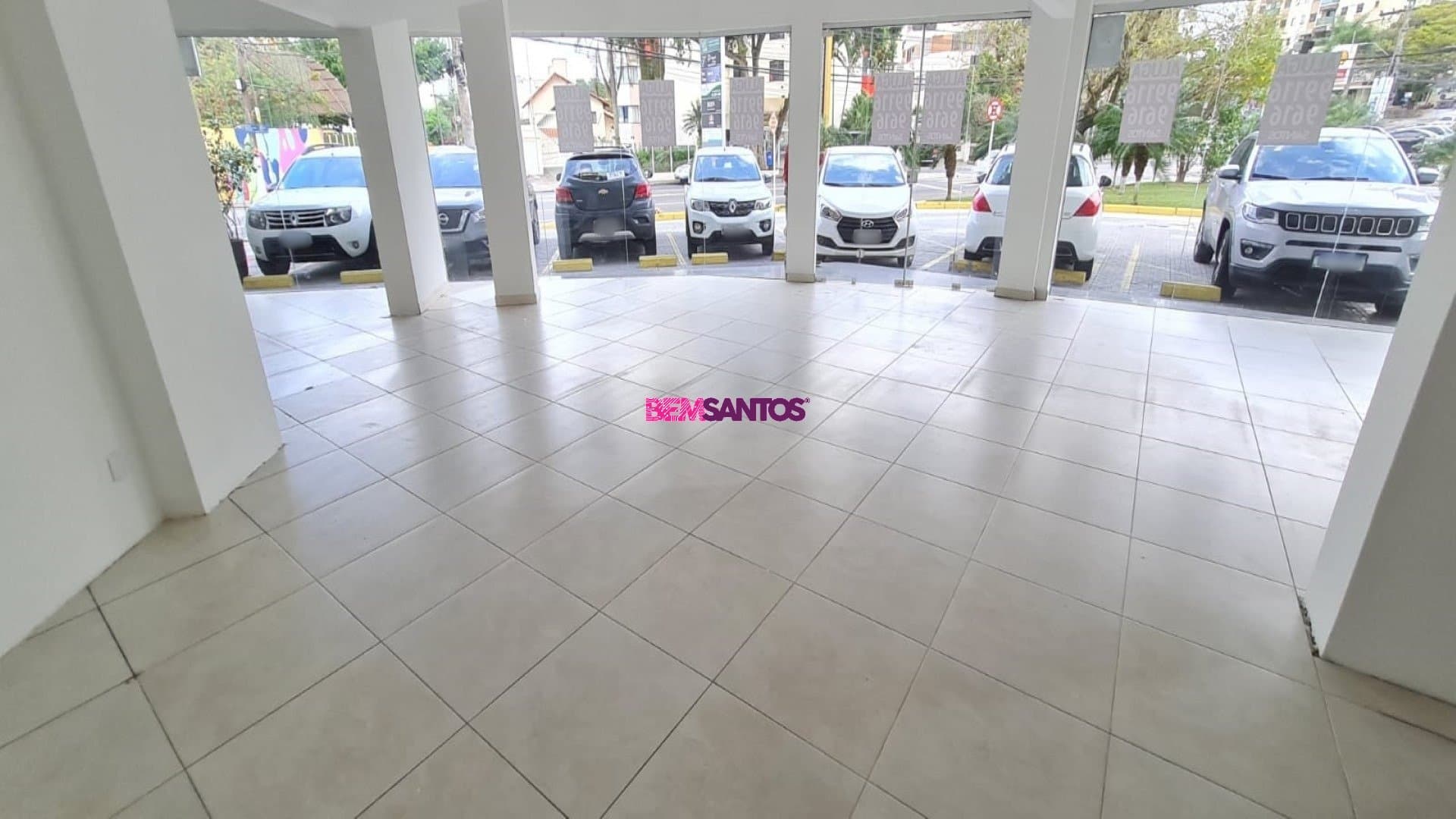 Loja Comercial para Aluguel - Coqueiros /Florianópolis  | Térreo com Mezanino e Garagem Privativa