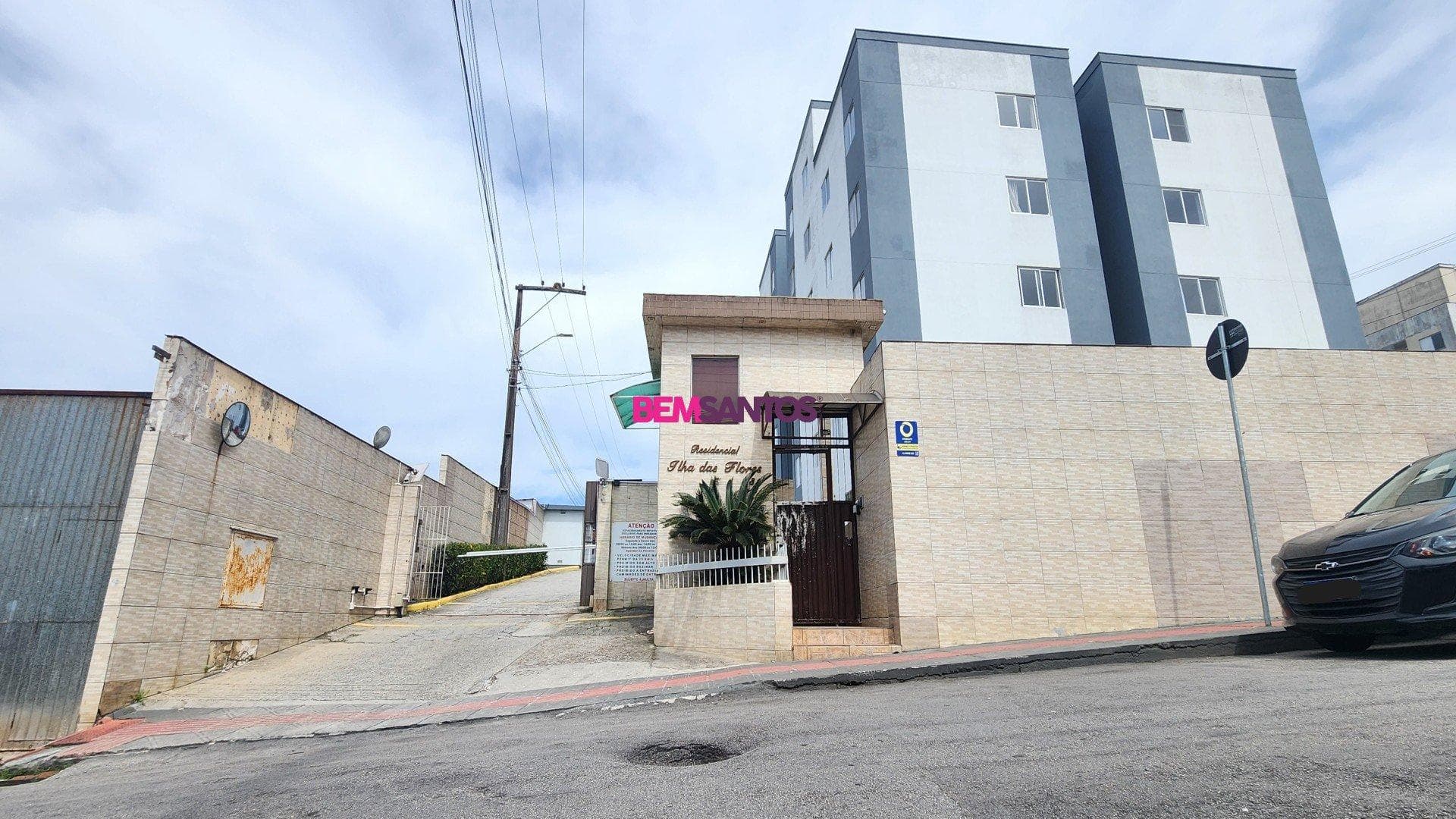 Apartamento 2 Quartos com Vista Mar no Bairro Serraria - São José/SC